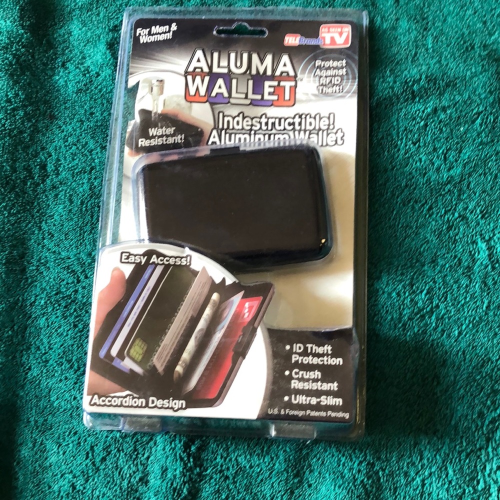Aluma wallets black